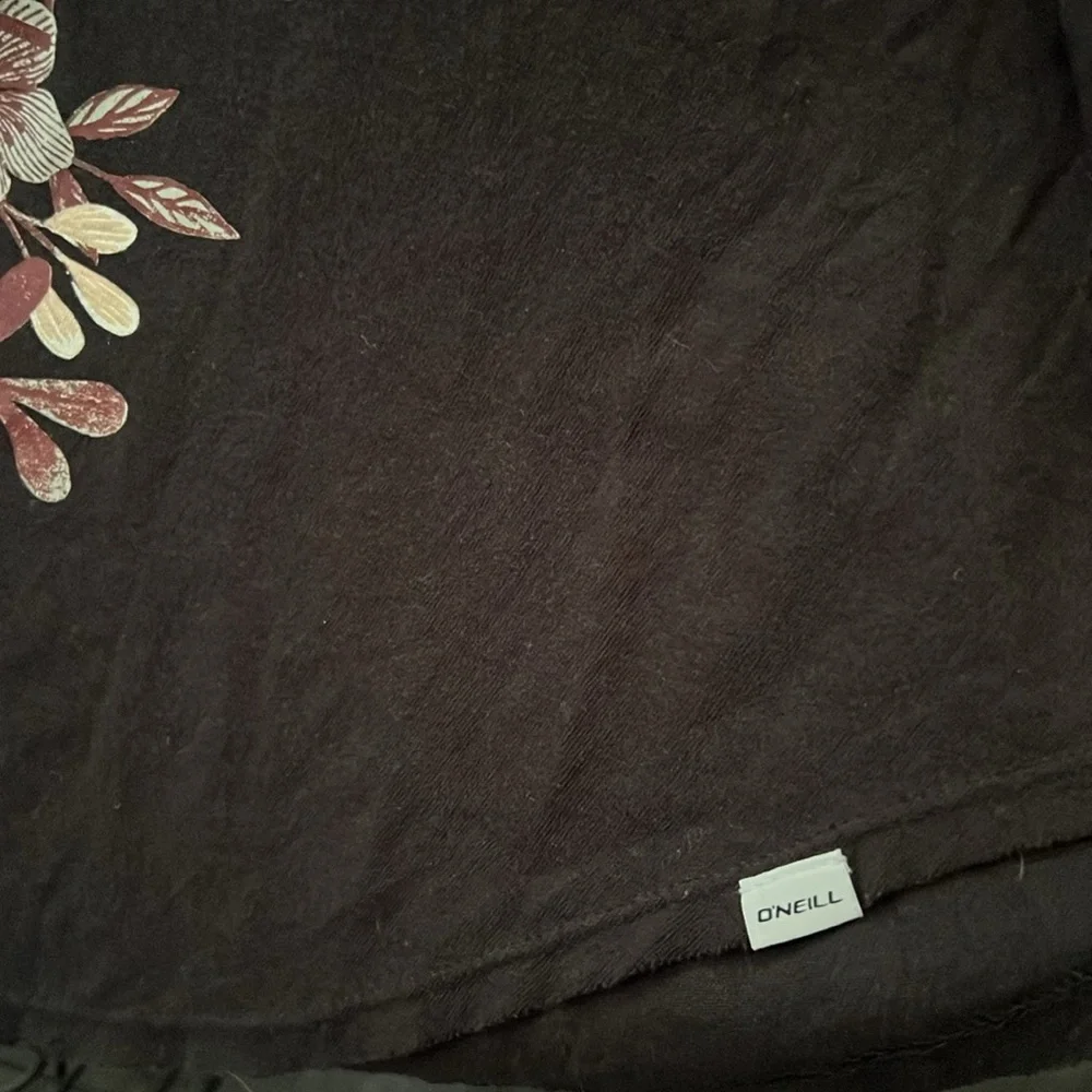 O’Neill Tank Top - size XL - Picture 5 of 6